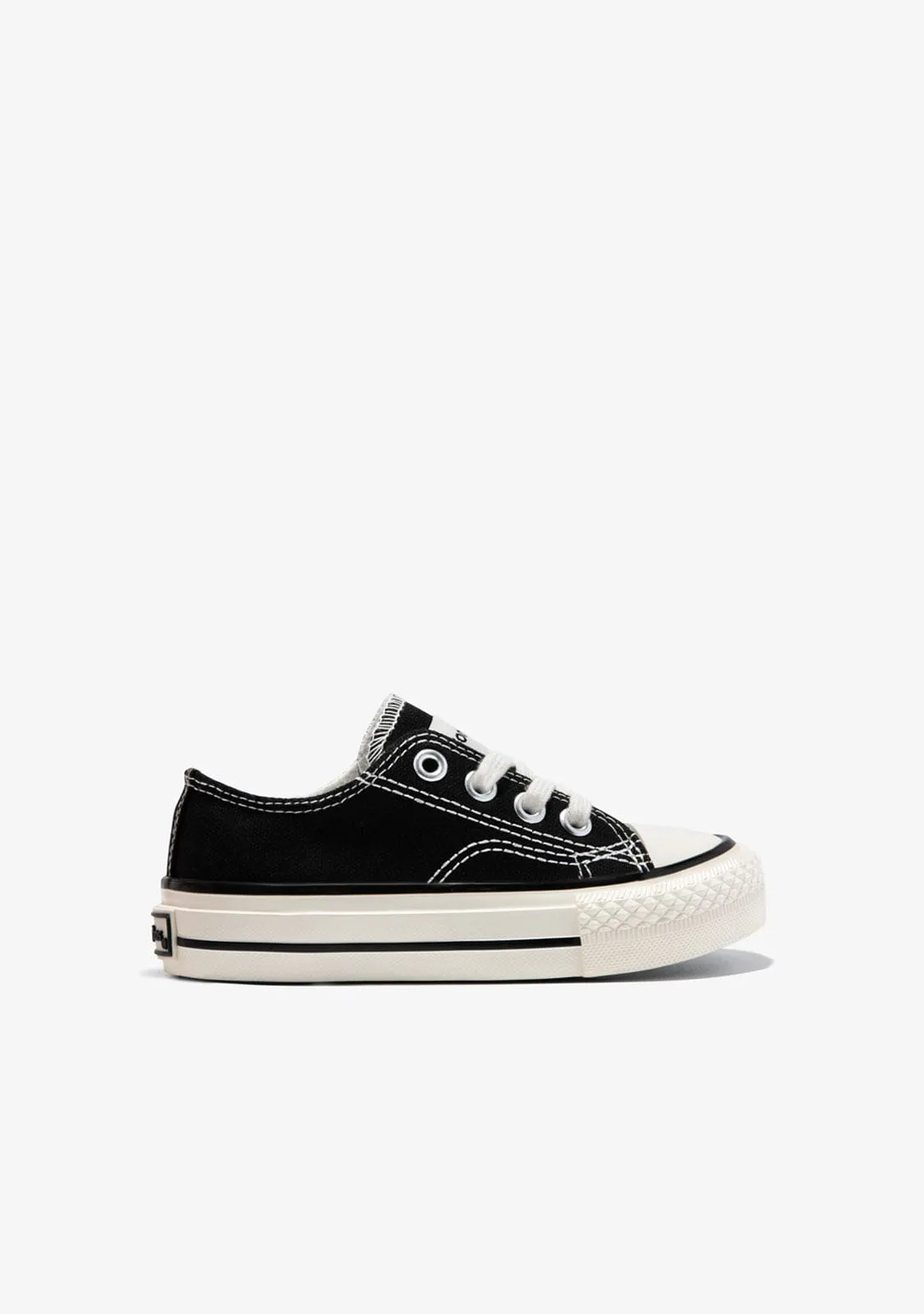 Classic Canvas Sneakers Black