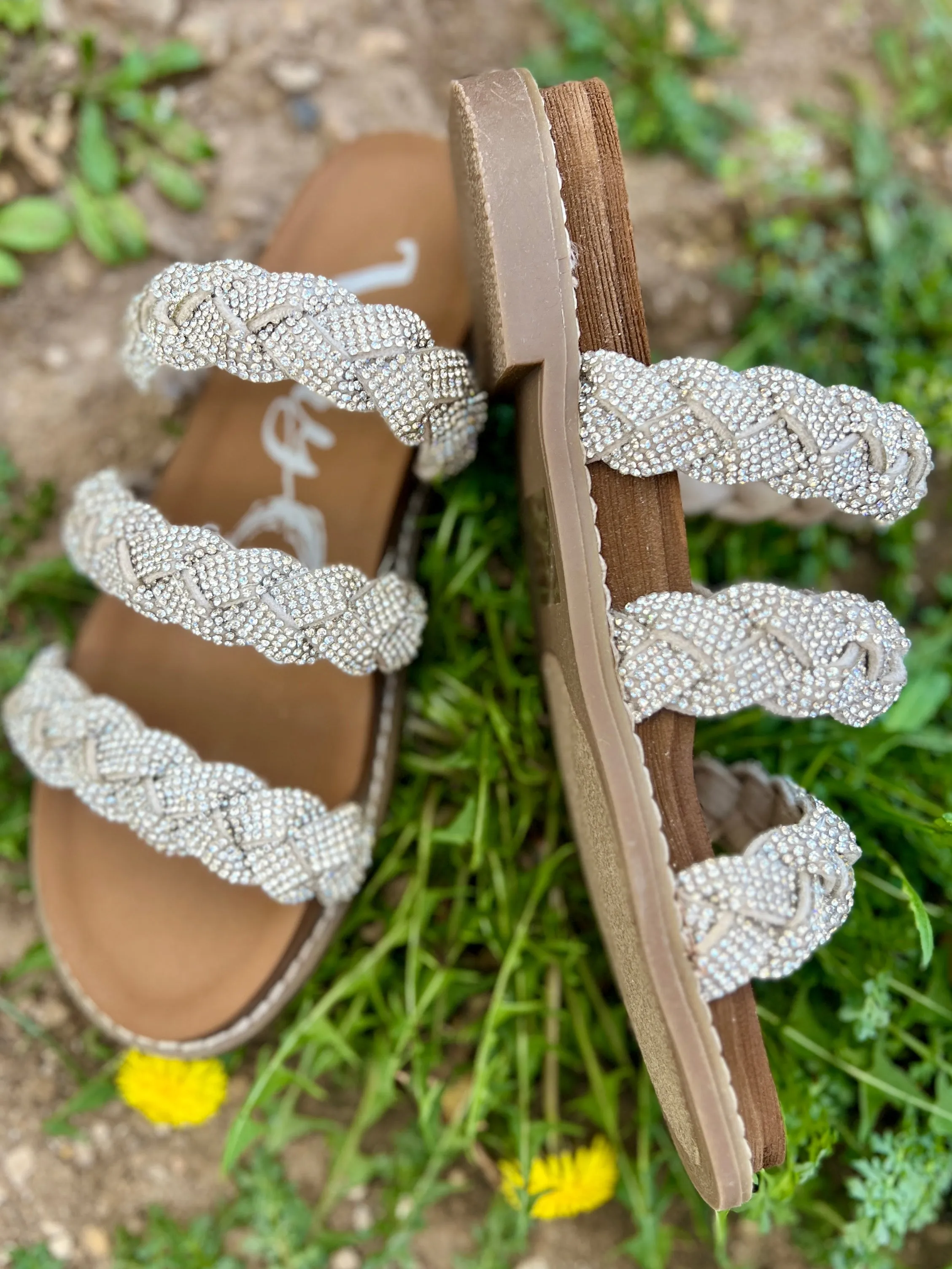 Luxurious Silver Braided Sandals*