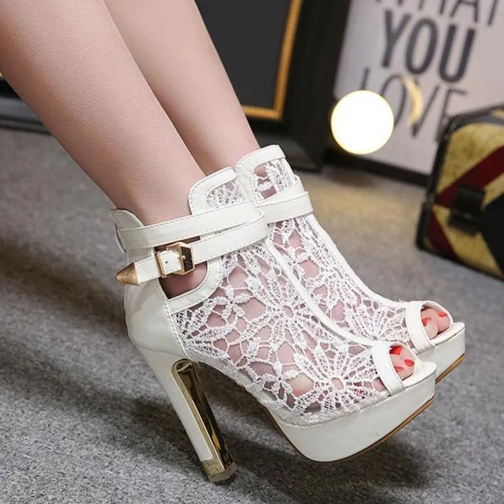 Women hollow floral lace peep toe platform buckle strap high heels