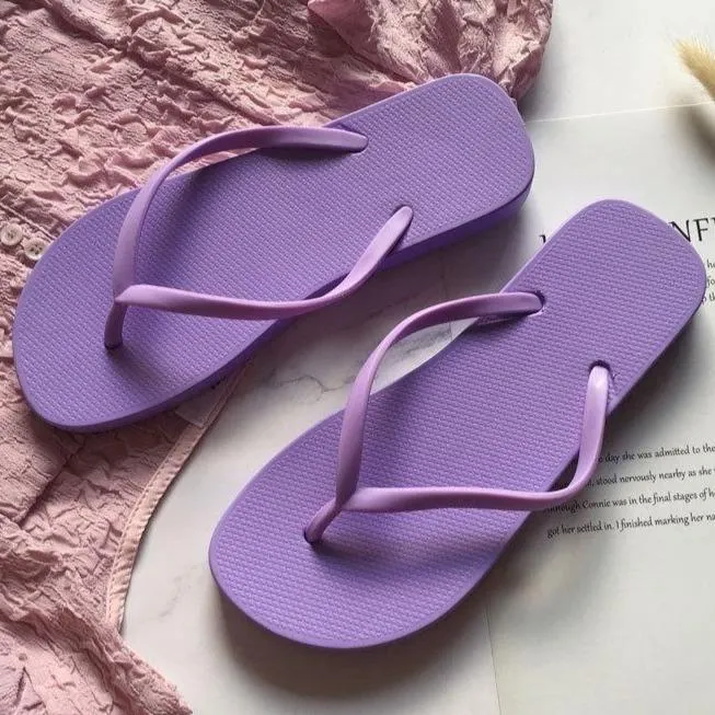 Women's casual flat flip flops sandals